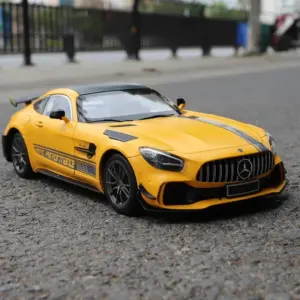 Mercedes-Benz GTR 1:18 Scale Die-Cast Model 9 Sf4c5908943524ab7be81d92f8a150416G