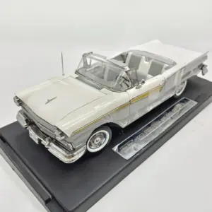 1957 Ford Fairlane 500 Diecast Model 8 Sf4f879fedb9b4868896c665268ae1ea8D