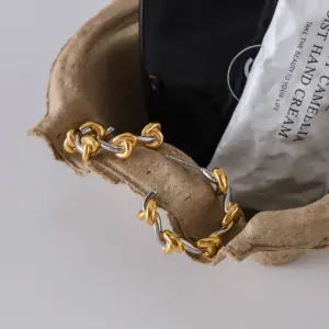 Sf5882715643d4f7d9f4bae1e070d150fV