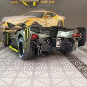 Yellow 1:24 Race Car Diecast Model 13 Sf5d914ec32744b6f9f991b435a2562bf6