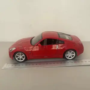 Flawed Nissan Lady Fairlady Z Model 1:18 Scale 8 Sf5f63faebdd44f0d8ba5847ae58a21c1v