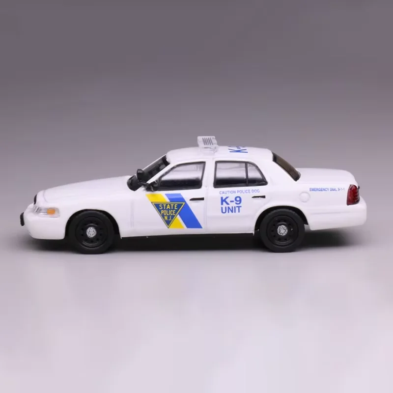 1/64 Scale Ford E350/CV Diecast Model 3 1/64 Scale Ford E350/CV Diecast Model - Image 3