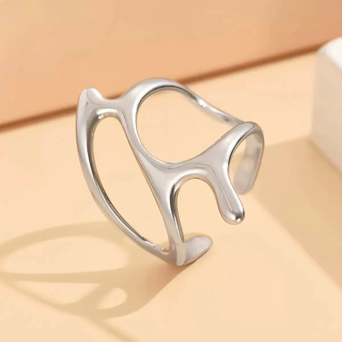 Edgy Hollow Geometric Women's Ring 7 Edgy Hollow Geometric Women's Ring - Image 7