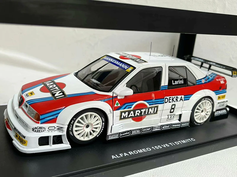 Alfa Romeo 1995 #8 1:18 Diecast Model Car 1 Alfa Romeo 1995 #8 1:18 Diecast Model Car
