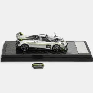Pagani Huayra Roadster BC Die-Cast Model 11 Sf6fc18cad436419ab8055285a0225aa2l 1