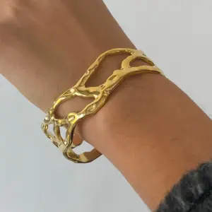 Sf71604c6c6234454807da713da95a223e