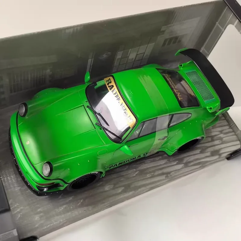 1:18 Porsche 964 RWB 2011 Die-Cast Model 4 1:18 Porsche 964 RWB 2011 Die-Cast Model - Image 4