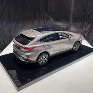 Copper Toyota Harrier 1:18 Scale Model 8 Sf77c48d658c34aec9c885d80ae3b1a98z