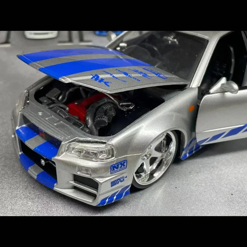 Nissan Skyline GT-R R34 Diecast Model 1:24 Scale 3 Nissan Skyline GT-R R34 Diecast Model 1:24 Scale - Image 3