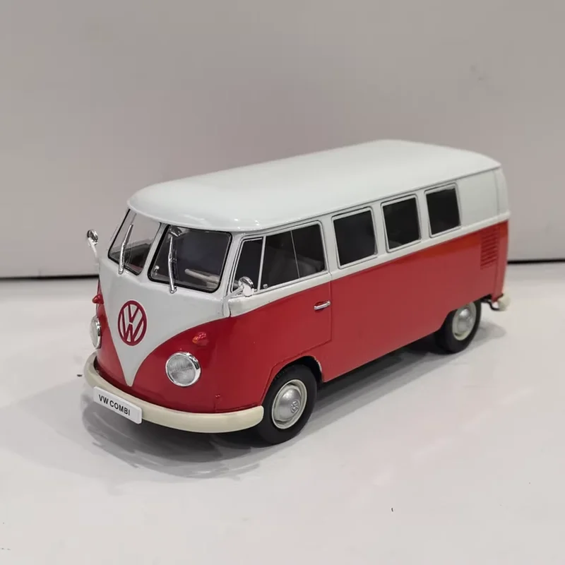 Volkswagen T1 Type 2 1:24 Scale Collectible Model 2 Volkswagen T1 Type 2 1:24 Scale Collectible Model - Image 2