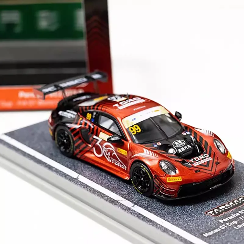 Tarmac Works 1:64 Scale 911 GT3 R Diecast Car 5 Tarmac Works 1:64 Scale 911 GT3 R Diecast Car - Image 5