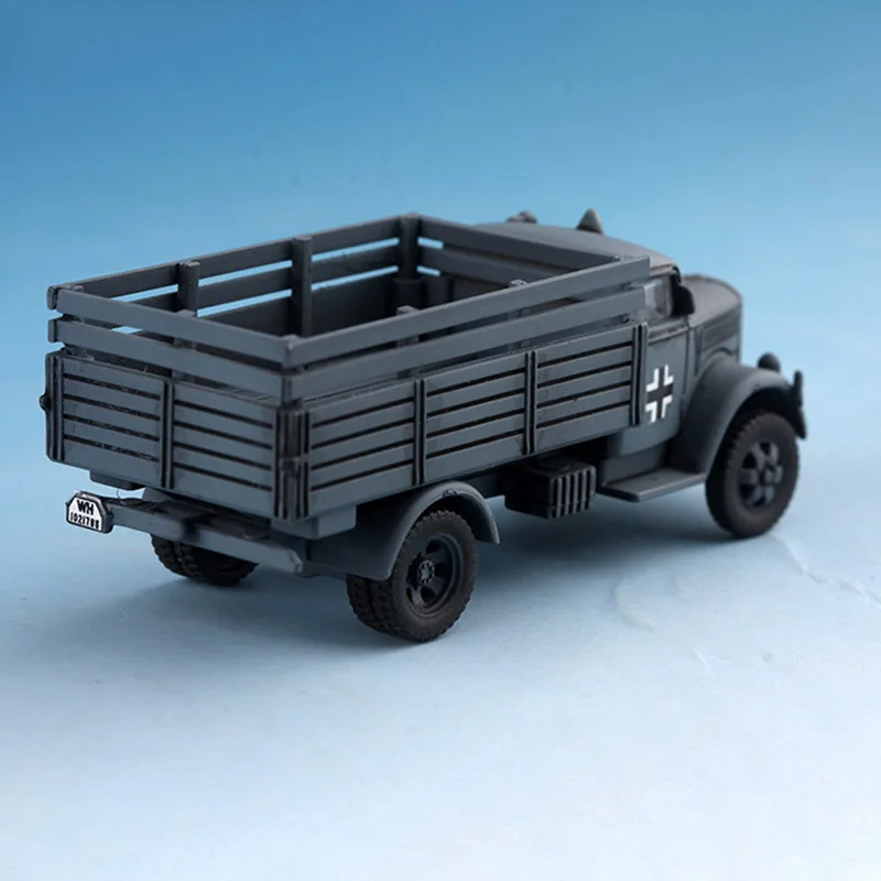 1/72 Scale WWII German Opel Transport Truck Model 3 1/72 Scale WWII German Opel Transport Truck Model - Image 3