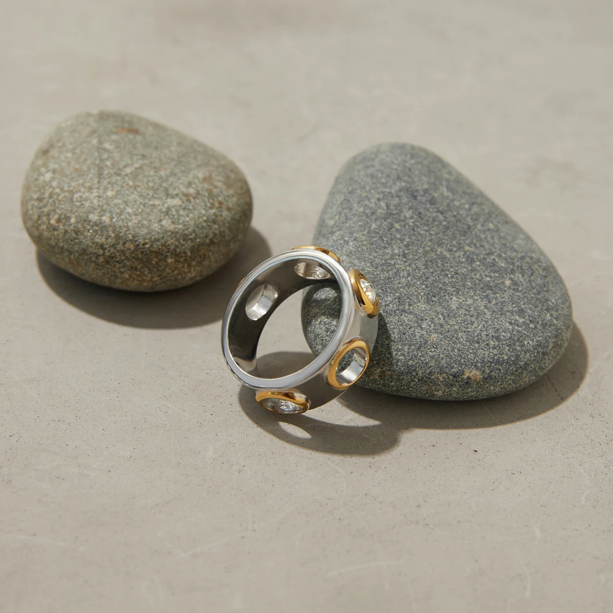 Stainless Steel Hollow Band Ring for Women 4 Stainless Steel Hollow Band Ring for Women - Image 4