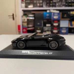 Miniature Porsche 911 992 Carrera 4 Cabriolet Model 6 Sfa0b9df2becd43bb8244d929b88763c7E