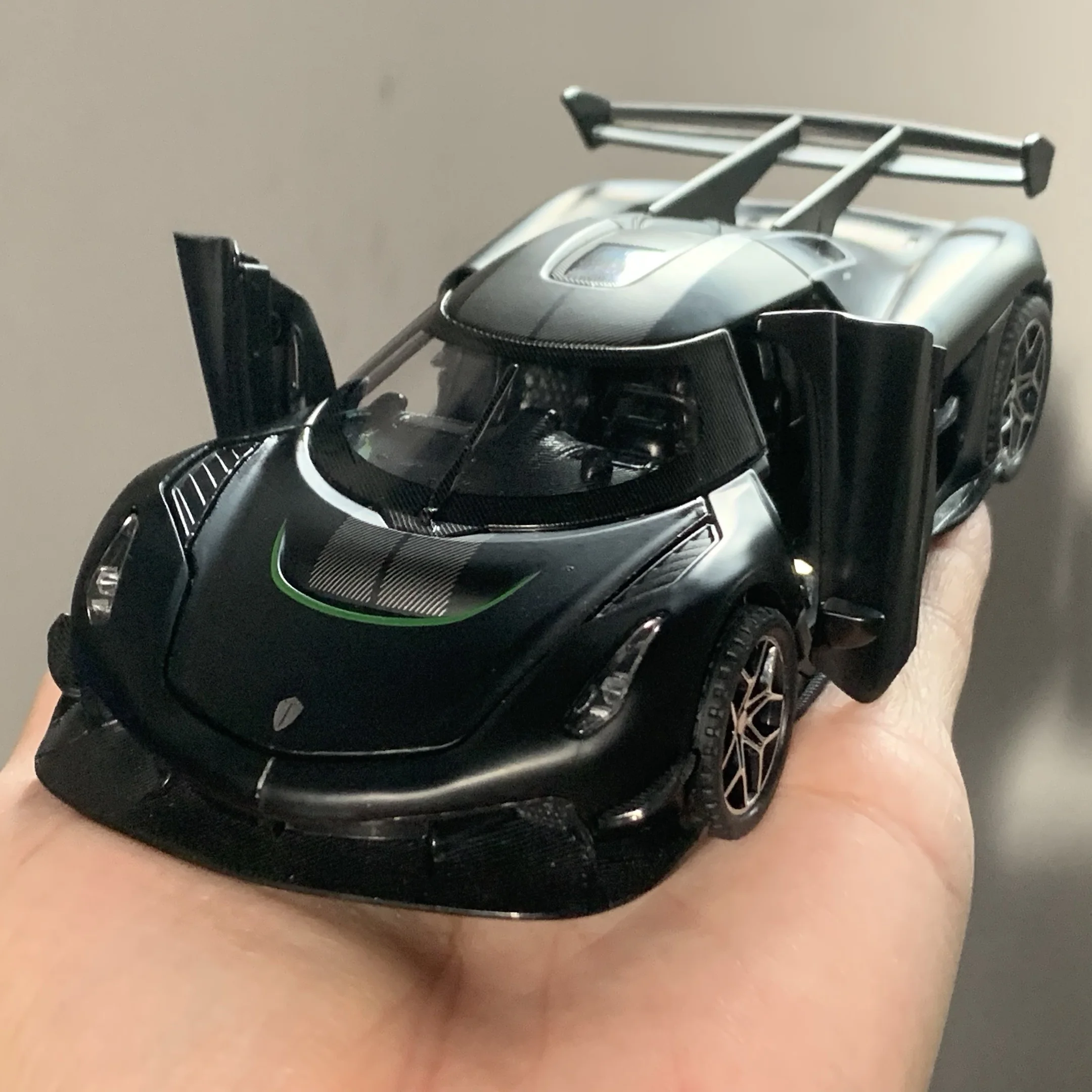 1:32 Jesko Super Sports Car Diecast Model 6 1:32 Jesko Super Sports Car Diecast Model - Image 6