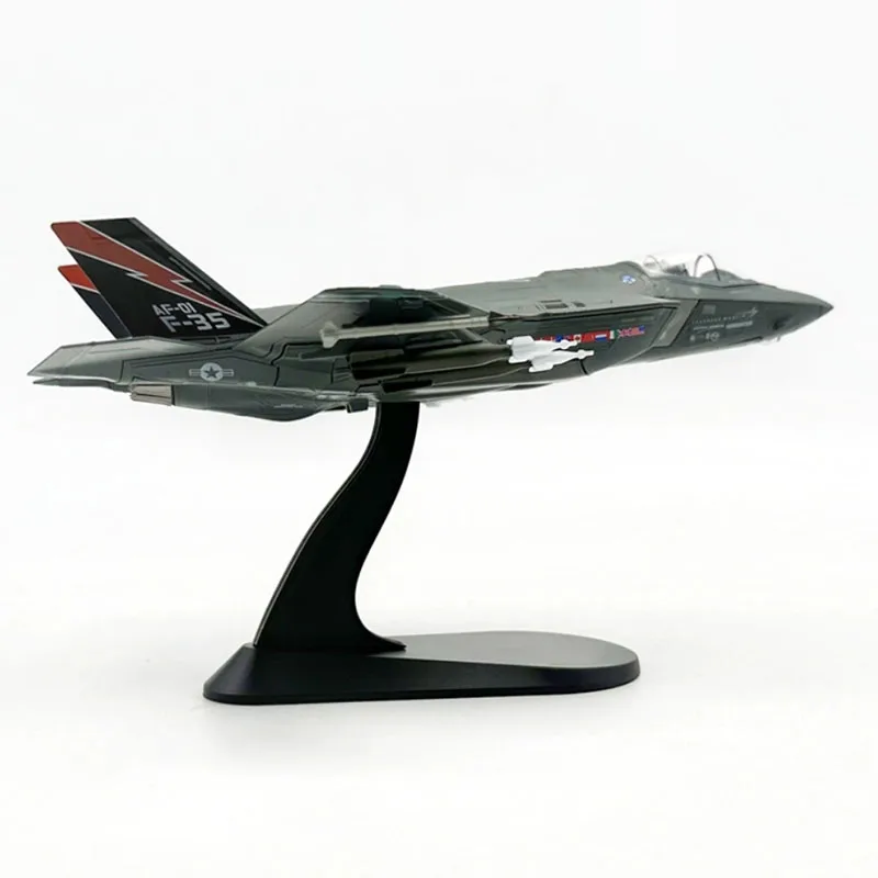 Diecast F-35A Fighter Model 1:72 Scale 7 Diecast F-35A Fighter Model 1:72 Scale - Image 7