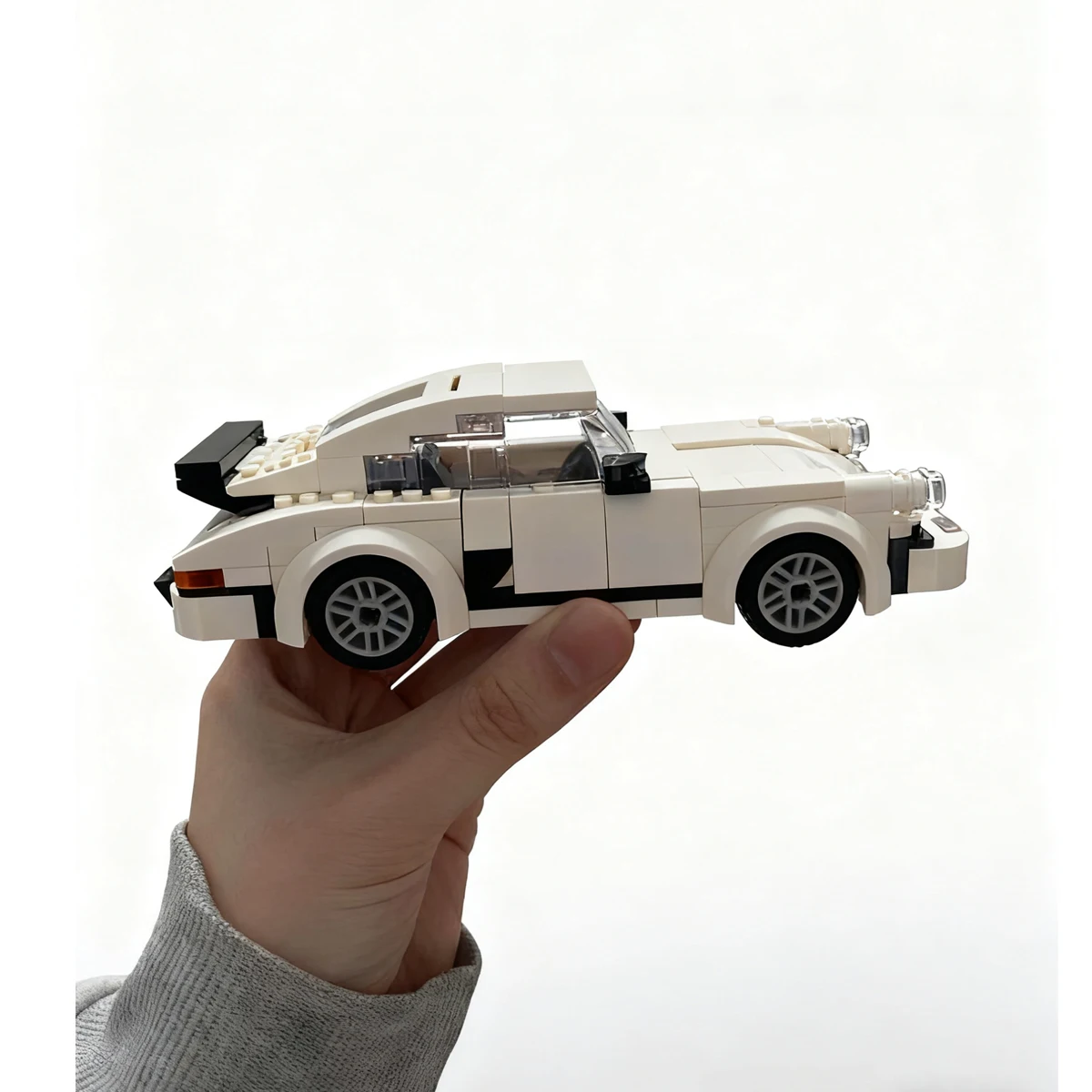 Vintage White Sports Car Building Set (8 Pieces) 2 Vintage White Sports Car Building Set (8 Pieces) - Image 2