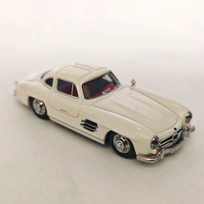 Herpa 1/87 Classic Car Collection Display Set 3 Herpa 1/87 Classic Car Collection Display Set - Image 3