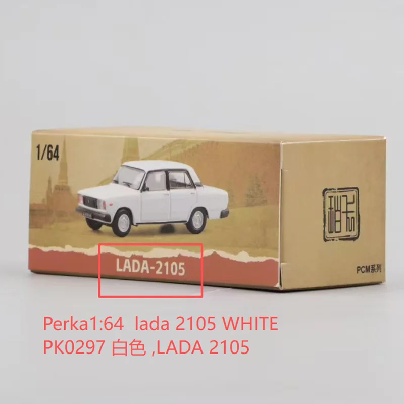 GAZ-21 Volga 1:64 Diecast Model Replica 4 GAZ-21 Volga 1:64 Diecast Model Replica - Image 4