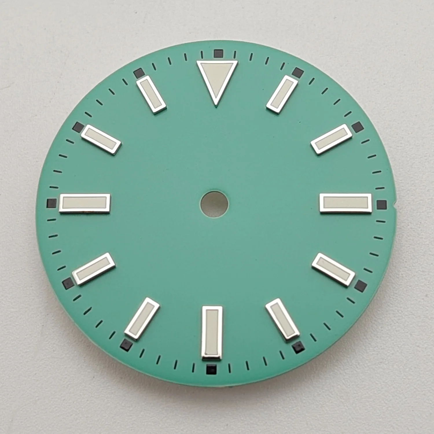 28.5mm Colorful Watch Dial for NH35/NH36/4R/8215 4 28.5mm Colorful Watch Dial for NH35/NH36/4R/8215 - Image 4