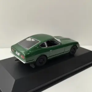 Datsun 240Z S30 1/43 Die-Cast Model 7 Sfb6132912e0b4f0a8f6e85c1464ab982n