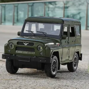 1:18 UAZ Hunter Diecast Model for Collectors 14 Sfb87726cc4444d1d9e5bbc83da757968K