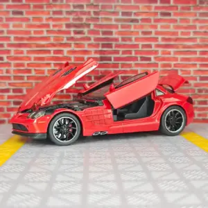 1:32 Silver Diecast Car Model with Lights 12 Sfb9b1a6850d5456ba34babf2978b266ce