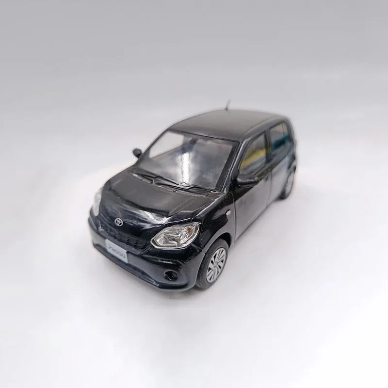 Vibrant Passo Hatchback Diecast Model 10 Vibrant Passo Hatchback Diecast Model - Image 10
