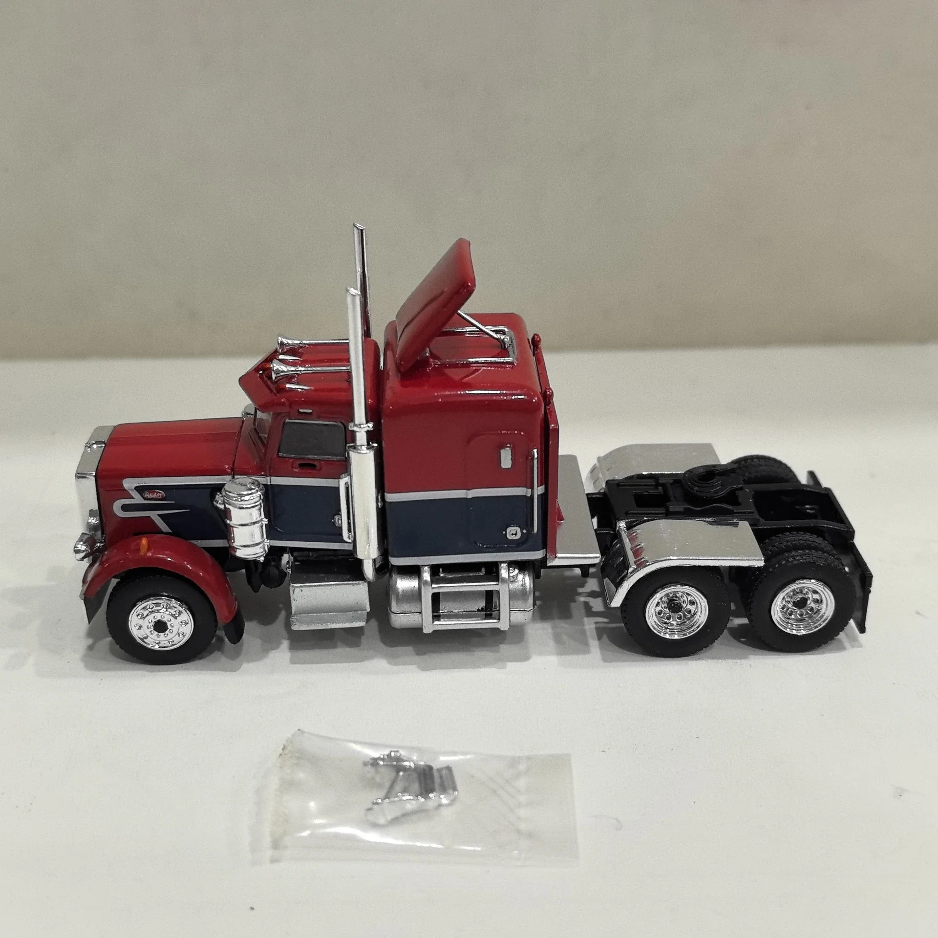 1:87 HO Peterbilt 359 Vintage Truck Model 9 1:87 HO Peterbilt 359 Vintage Truck Model - Image 9