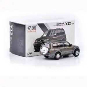 Mitsubishi Pajero 1/64 Diecast Model 9 Sfcbb769e9a254977a376d2043cf7686aP