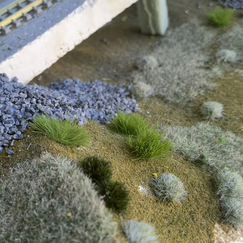Miniature Artificial Grass Clusters for Dioramas 4 Miniature Artificial Grass Clusters for Dioramas - Image 4