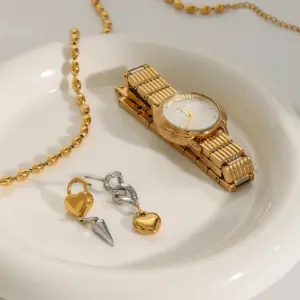 Sfd25620b65a74a45aef84ae4ea3e67faB