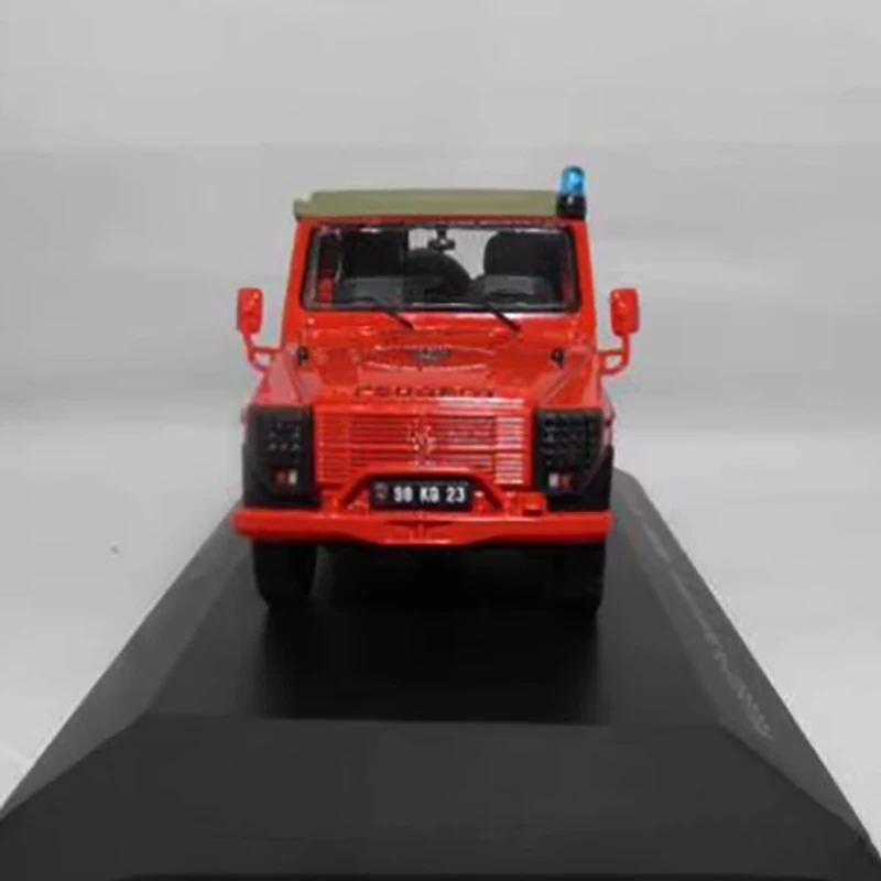 P4 Fire Command Vehicle 1/43 Diecast Model 4 P4 Fire Command Vehicle 1/43 Diecast Model - Image 4
