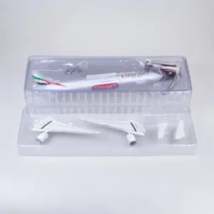 Boeing 777 Dreamliner 1/157 Scale Model 11 Sfdc5a457d93b4bbfa5d5b82d0bb34479C