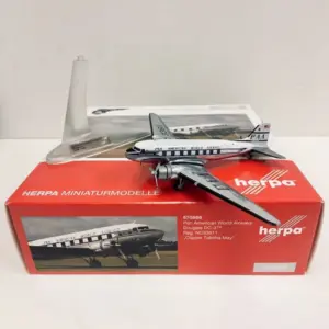 Diecast Douglas DC-3 Model 1:200 Scale 10 Sfe46dcbce7f047c4a92e2fff20c61d05u