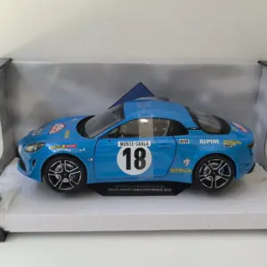 Sfee5511e426c45329182e81141d178c7b