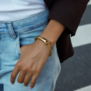 Sff005d378ce84778a6ec7da0aa263a47h