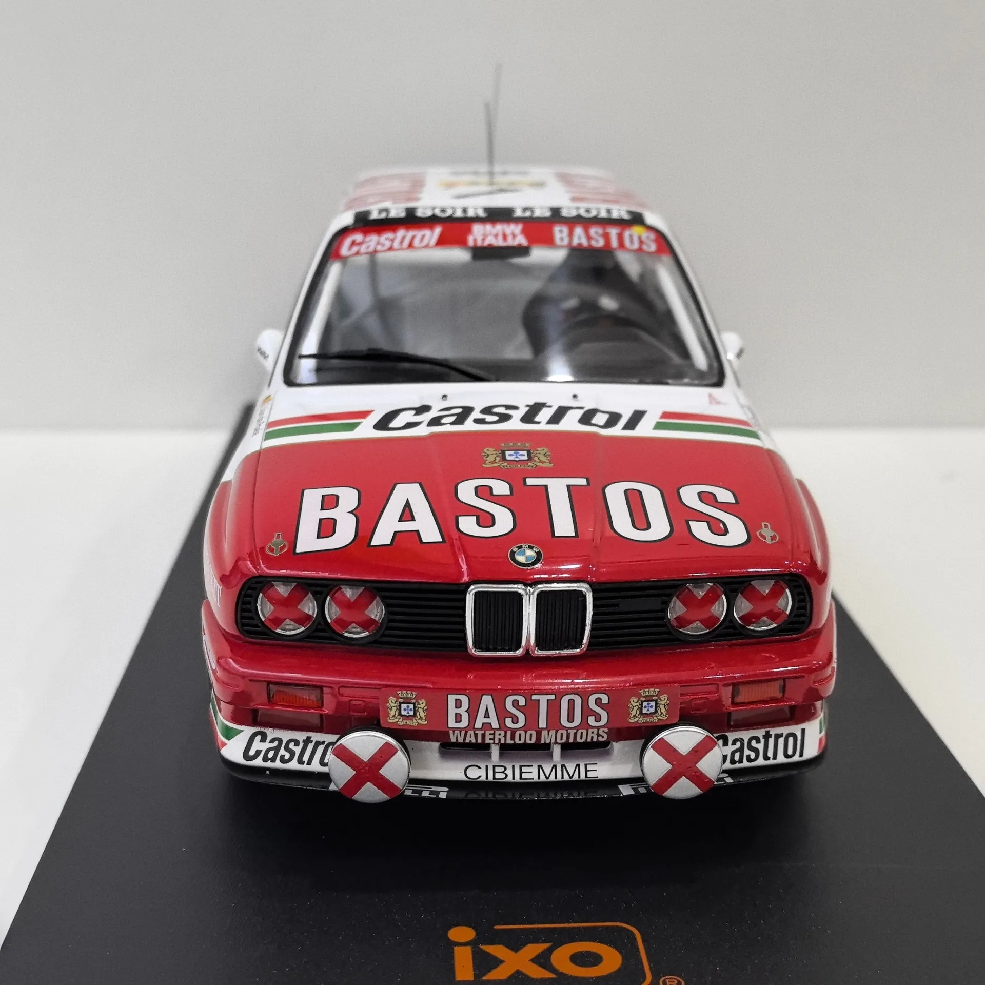 Diecast 1991 BMW E30 M3 Model Car 3 Diecast 1991 BMW E30 M3 Model Car - Image 3
