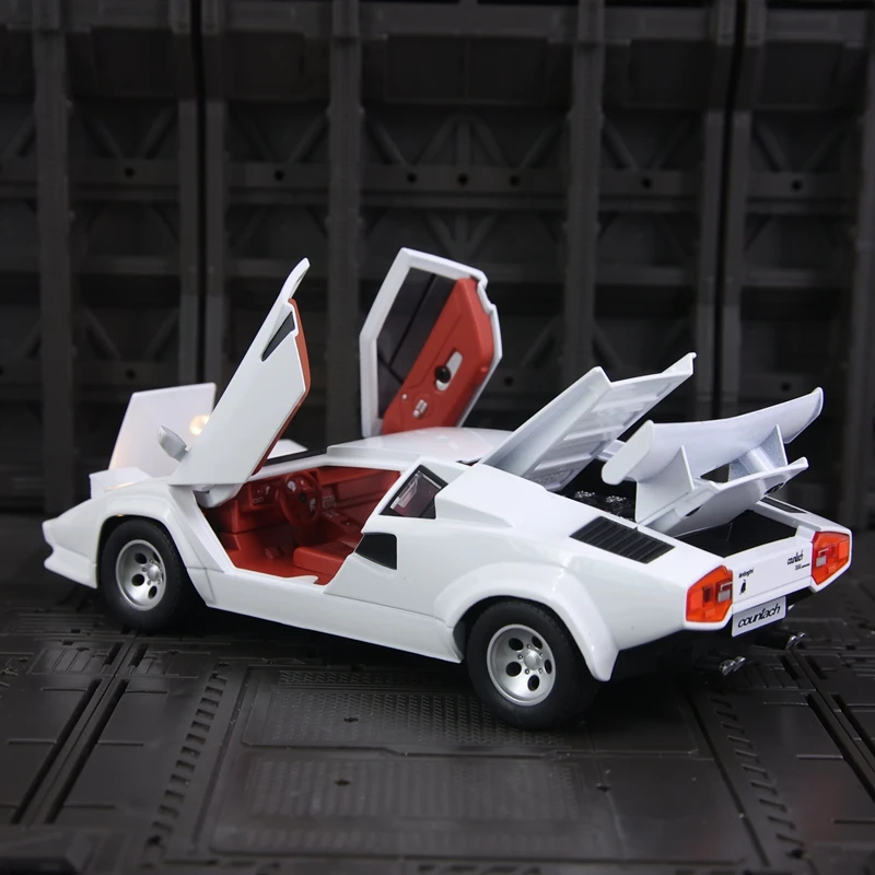 1:24 Lamborghini Cantas LP500S Diecast Model 2 1:24 Lamborghini Cantas LP500S Diecast Model - Image 2