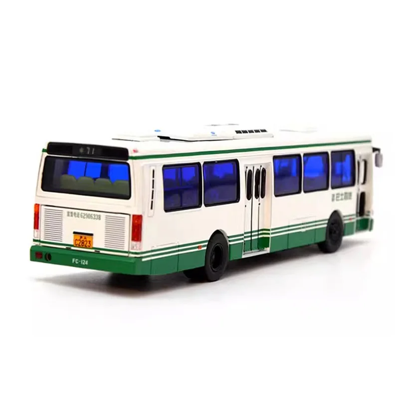 1/64 Scale Shanghai No. 71 Alloy Bus Model 3 1/64 Scale Shanghai No. 71 Alloy Bus Model - Image 3