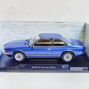 Blue BMW E24 1:18 Die-Cast Model 6 Sffbfe399a31d4947b6bd2ad7730c790dD