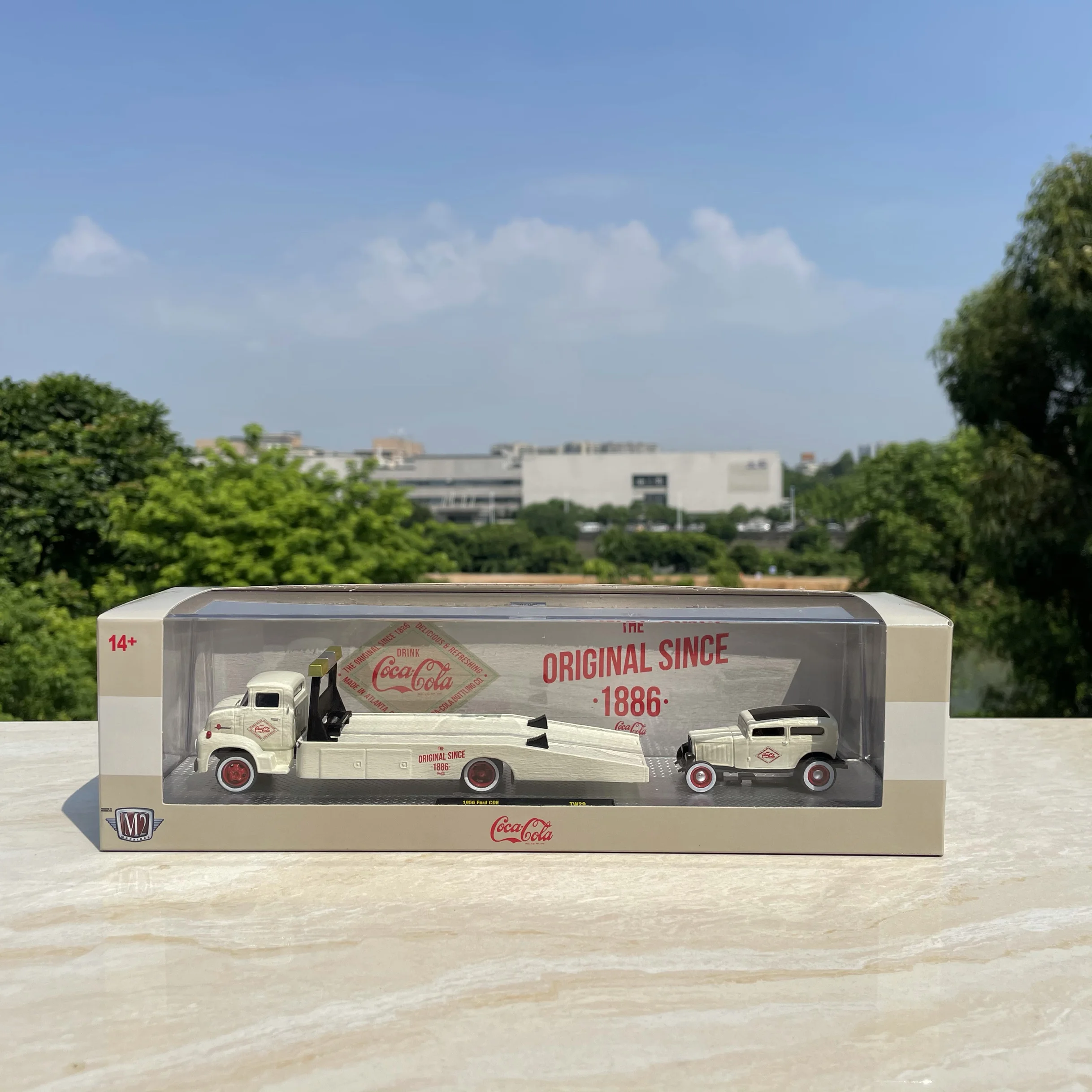 Vintage Ford Truck Coke Trailer Set 1:64 Scale 6 Vintage Ford Truck Coke Trailer Set 1:64 Scale - Image 6