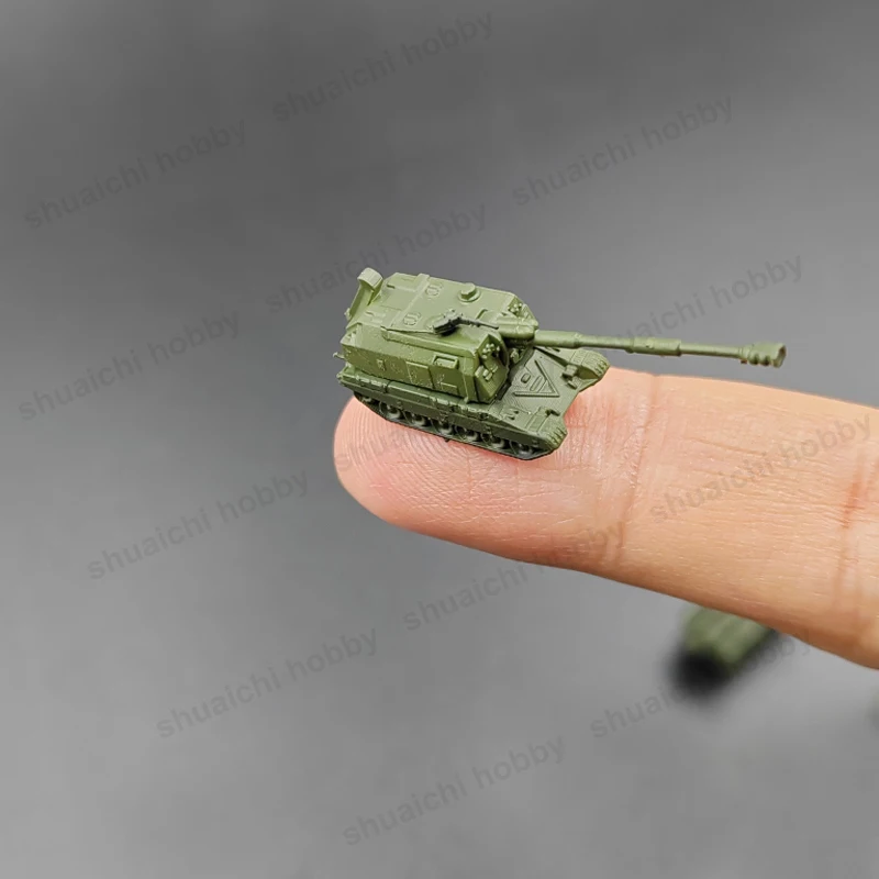 Russian T-90 Scale Model Set with Soldier Figures 5 Russian T-90 Scale Model Set with Soldier Figures - Image 5