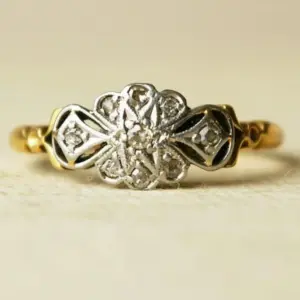 Floral Design Fashion Cocktail Ring in Gold/Silver 5 Sffdb7a967ac748c1b554f80899996409v