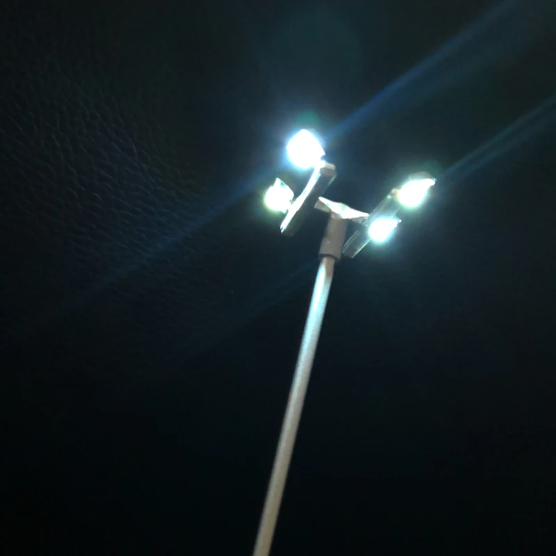 HO Scale Lighting Tower Set for Dioramas 4 HO Scale Lighting Tower Set for Dioramas - Image 4