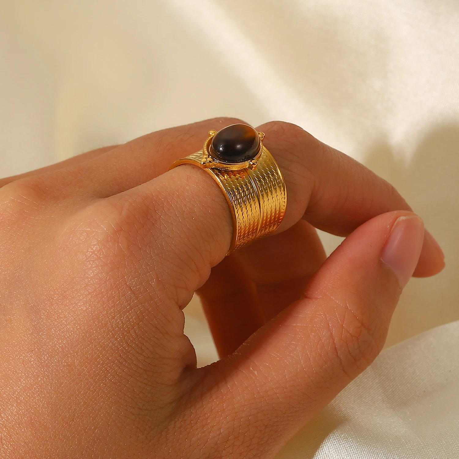Stainless Steel Women's Wide Tiger's Eye Ring 5 Stainless Steel Women's Wide Tiger's Eye Ring - Image 5