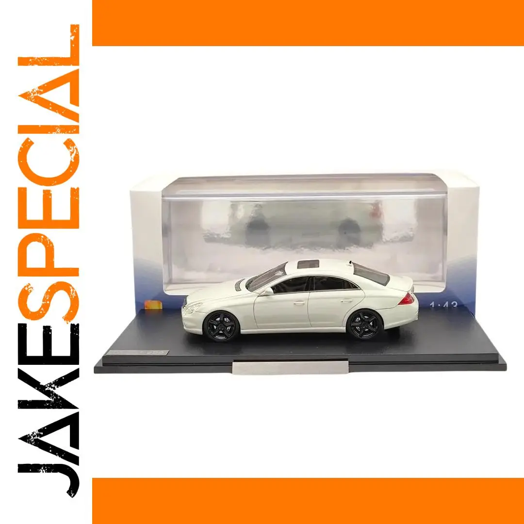Mercedes-Benz CLS63 C219 1:43 Scale Diecast Model 1 Mercedes-Benz CLS63 C219 1:43 Scale Diecast Model