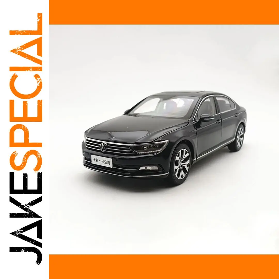 2017 B8 Sedan Diecast Model 1:18 Scale 1 2017 B8 Sedan Diecast Model 1:18 Scale