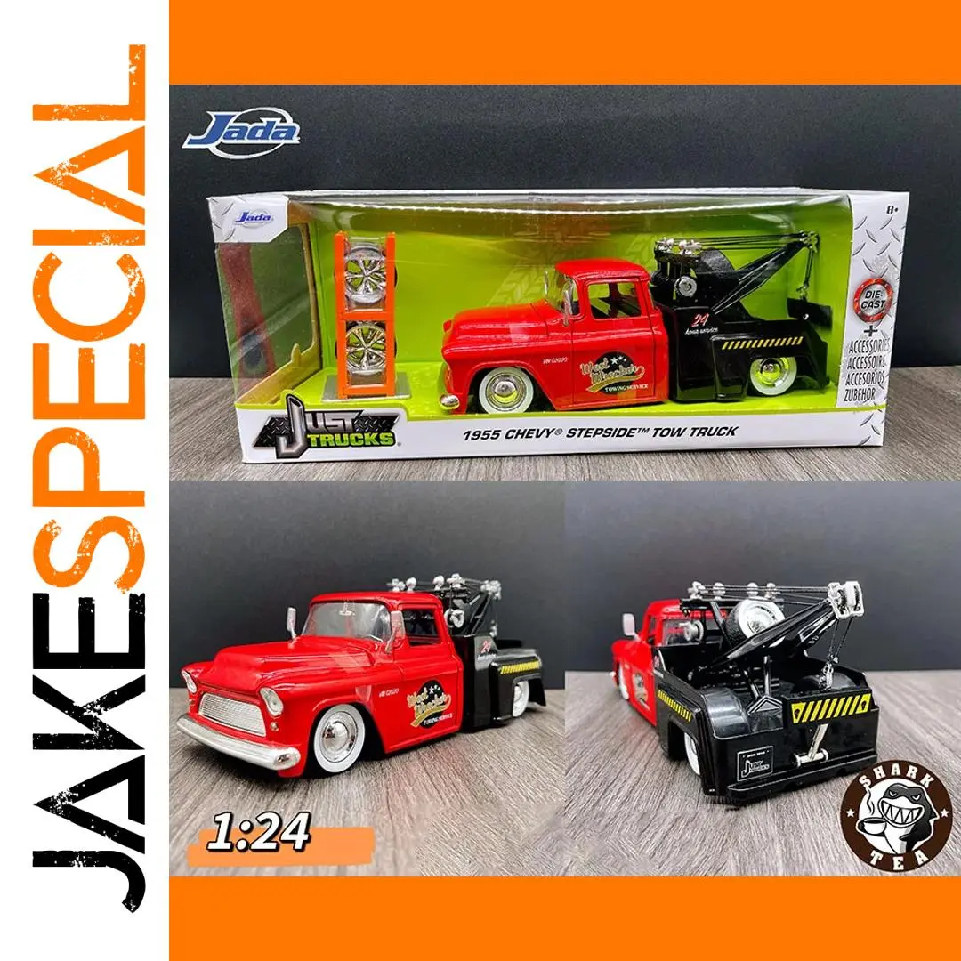 Red 1/24 Scale Vintage Tow Truck Model 1 Red 1/24 Scale Vintage Tow Truck Model