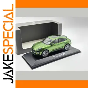 Green Porsche Macan S 2018 Model Car 1:43 Scale